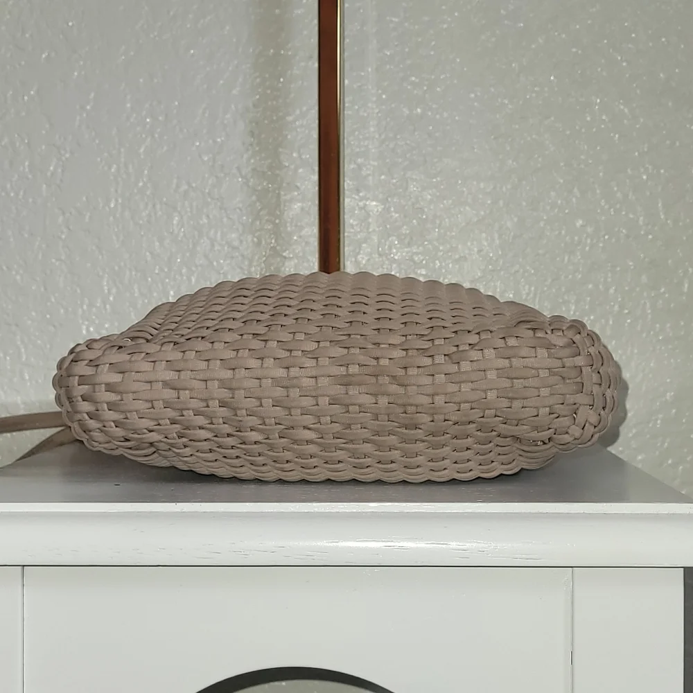 3/$20 Nine West Tan Taupe Woven Textured Shoulder Tote Bag - Picture 6 of 10